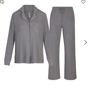 Skims pajama set